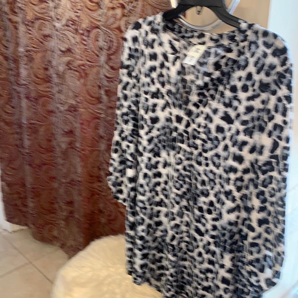 NWOT  Tunic Size L